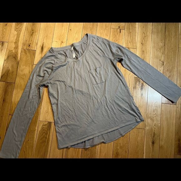 Fabletics Gray Blouse Size M - Picture 1 of 5